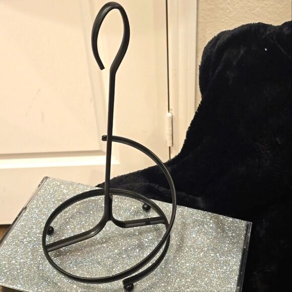 Spectrum  Diversified Ashley Paper Towel Holder - Picture 9 of 9